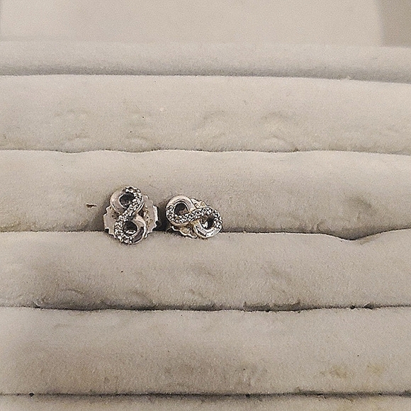 Authentic Pandora earrings - Picture 2 of 4